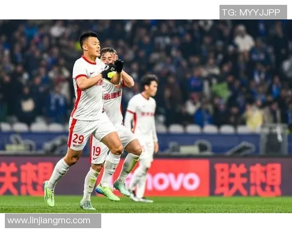 津媒:除西海岸将换帅外,中超至少还有3队存在换帅的或许